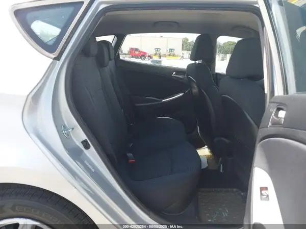 KMHCT5AE6GU279772 2016 HYUNDAI ACCENT - Image 8