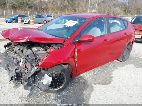 KMHCT5AE6GU284650 2016 HYUNDAI ACCENT - Image 2