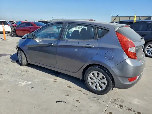 KMHCT5AE6GU285703 2016 HYUNDAI ACCENT - Image 2