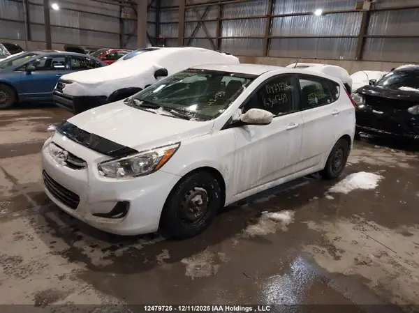 KMHCT5AE6HU306759 2017 HYUNDAI ACCENT - Image 2