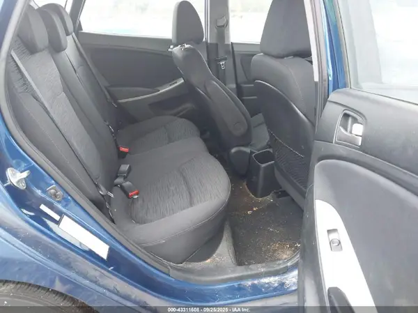 KMHCT5AE6HU313002 2017 HYUNDAI ACCENT - Image 8