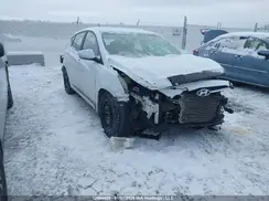 KMHCT5AE6HU318569 2017 HYUNDAI ACCENT