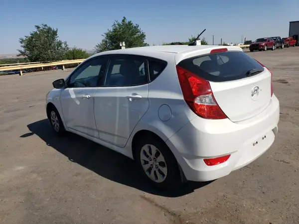 KMHCT5AE6HU329796 2017 HYUNDAI ACCENT - Image 2