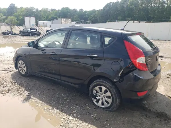 KMHCT5AE6HU335307 2017 HYUNDAI ACCENT - Image 2
