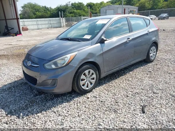 KMHCT5AE6HU338756 2017 HYUNDAI ACCENT - Image 2