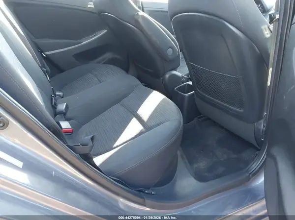 KMHCT5AE6HU339356 2017 HYUNDAI ACCENT - Image 8