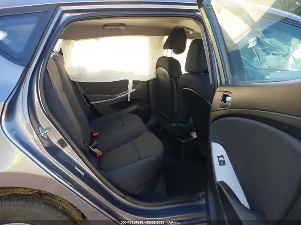 KMHCT5AE6HU342211 2017 HYUNDAI ACCENT - Image 8