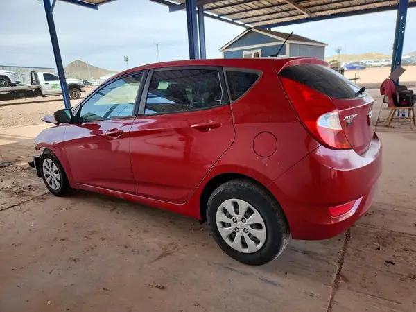 KMHCT5AE6HU349501 2017 HYUNDAI ACCENT - Image 2