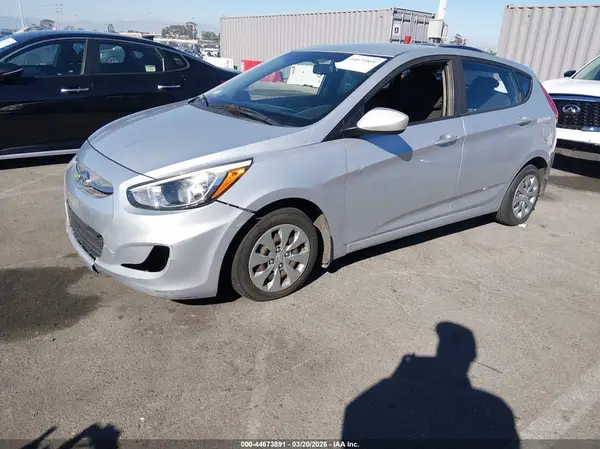 KMHCT5AE6HU350390 2017 HYUNDAI ACCENT - Image 2