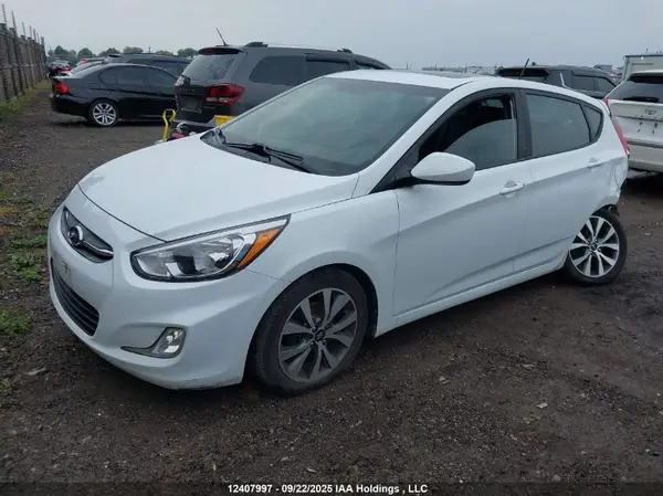 KMHCT5AE6HU350986 2017 HYUNDAI ACCENT - Image 2