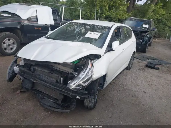 KMHCT5AE7GU246991 2016 HYUNDAI ACCENT - Image 2