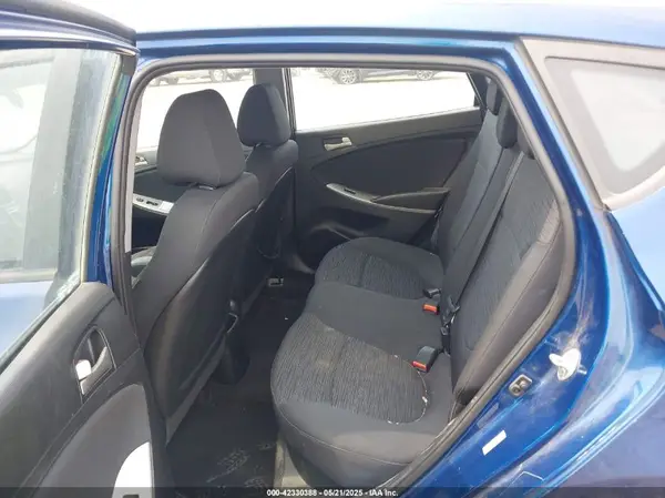 KMHCT5AE7GU261104 2016 HYUNDAI ACCENT - Image 8