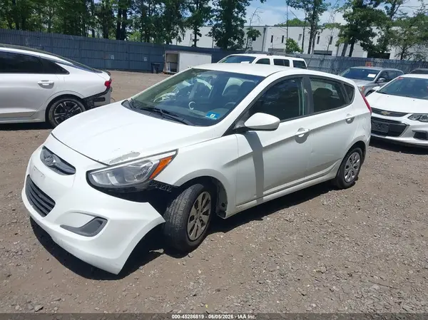 KMHCT5AE7GU287749 2016 HYUNDAI ACCENT - Image 2