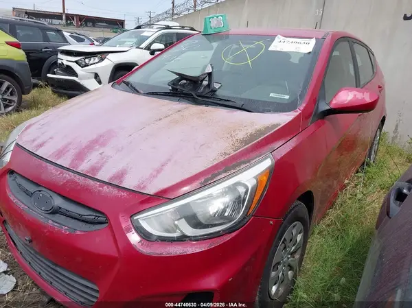 KMHCT5AE7HU300419 2017 HYUNDAI ACCENT - Image 2