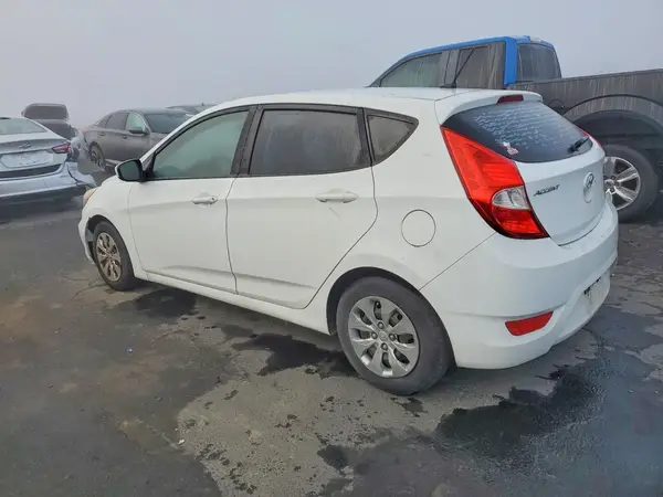 KMHCT5AE7HU300713 2017 HYUNDAI ACCENT - Image 2