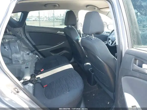 KMHCT5AE7HU300792 2017 HYUNDAI ACCENT - Image 8