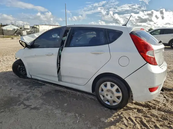 KMHCT5AE7HU301148 2017 HYUNDAI ACCENT - Image 2