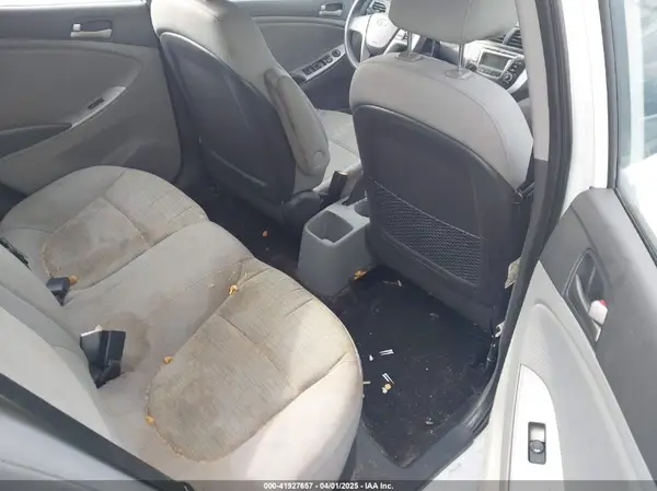 KMHCT5AE7HU306222 2017 HYUNDAI ACCENT - Image 8