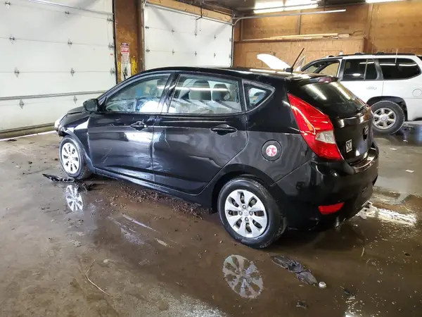 KMHCT5AE7HU306575 2017 HYUNDAI ACCENT - Image 2