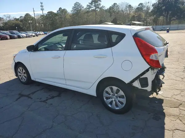 KMHCT5AE7HU307354 2017 HYUNDAI ACCENT - Image 2