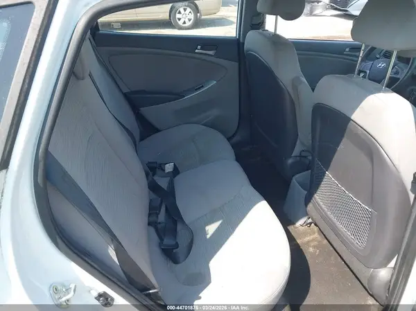 KMHCT5AE7HU310948 2017 HYUNDAI ACCENT - Image 8