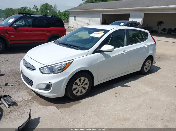 KMHCT5AE7HU312778 2017 HYUNDAI ACCENT - Image 2