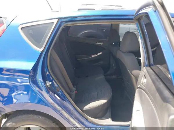 KMHCT5AE7HU322419 2017 HYUNDAI ACCENT - Image 8