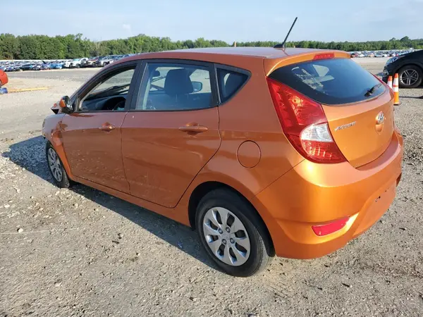 KMHCT5AE7HU325370 2017 HYUNDAI ACCENT - Image 2