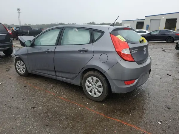 KMHCT5AE7HU336174 2017 HYUNDAI ACCENT - Image 2