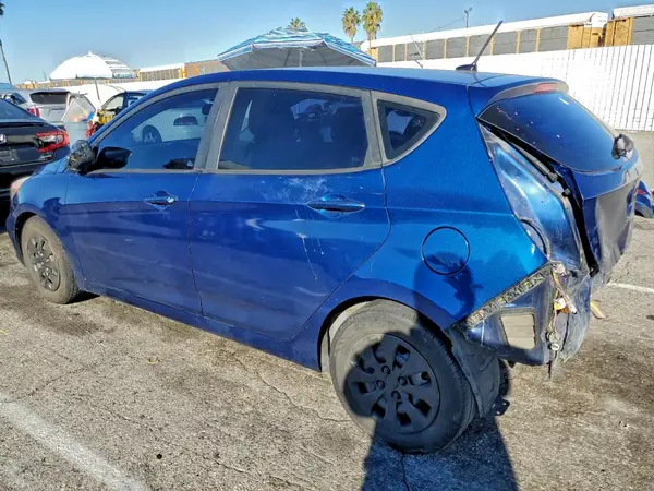 KMHCT5AE7HU338121 2017 HYUNDAI ACCENT - Image 2