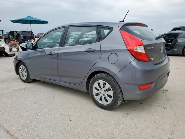KMHCT5AE7HU339351 2017 HYUNDAI ACCENT - Image 2
