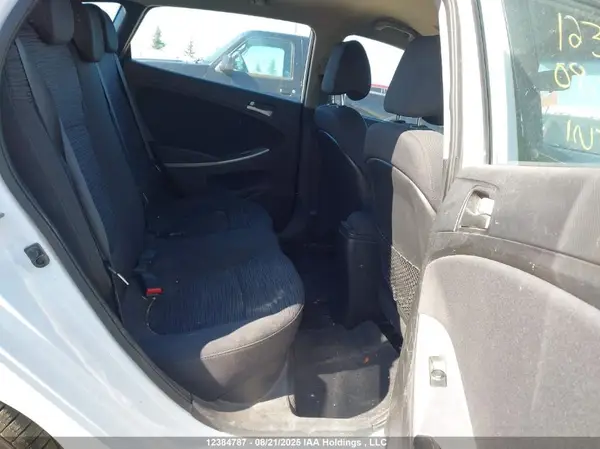 KMHCT5AE7HU339799 2017 HYUNDAI ACCENT - Image 8