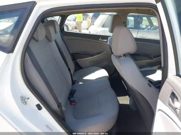 KMHCT5AE7HU343030 2017 HYUNDAI ACCENT - Image 8