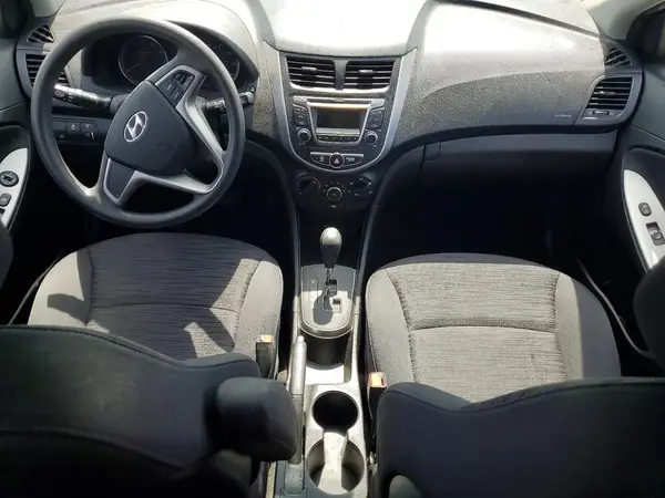 KMHCT5AE7HU345733 2017 HYUNDAI ACCENT - Image 8