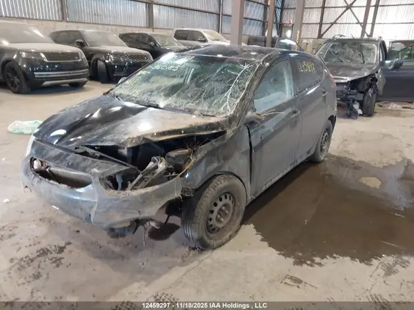 KMHCT5AE7HU360183 2017 HYUNDAI ACCENT - Image 2