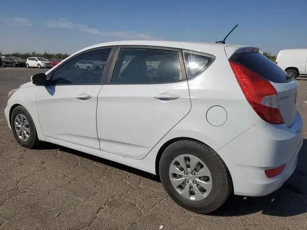 KMHCT5AE7HU363049 2017 HYUNDAI ACCENT - Image 2