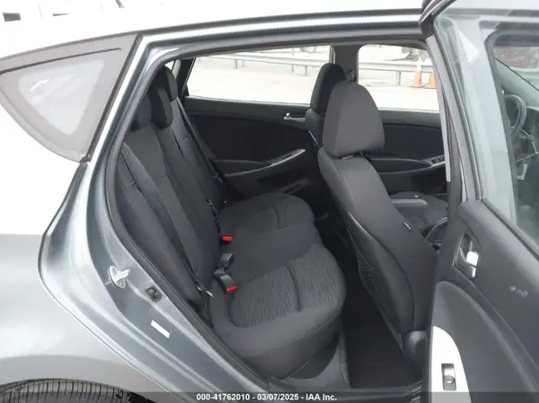 KMHCT5AE7HU364041 2017 HYUNDAI ACCENT - Image 8