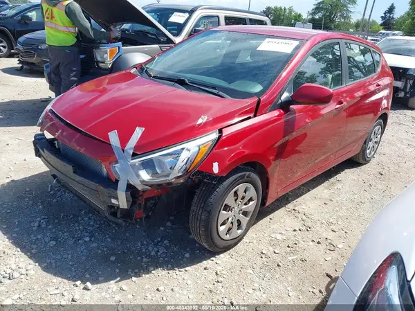 KMHCT5AE7HU364489 2017 HYUNDAI ACCENT - Image 2