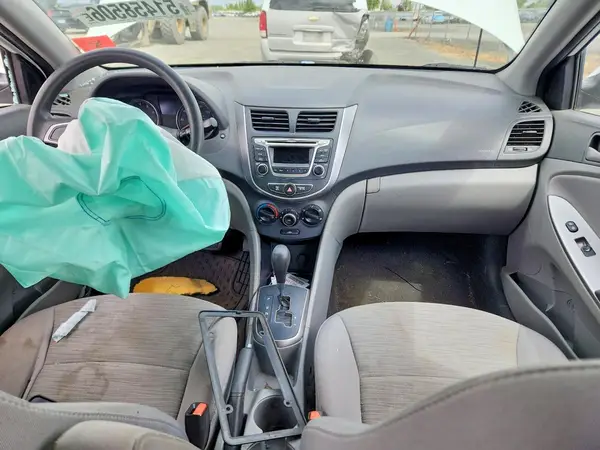 KMHCT5AE8GU238723 2016 HYUNDAI ACCENT - Image 8