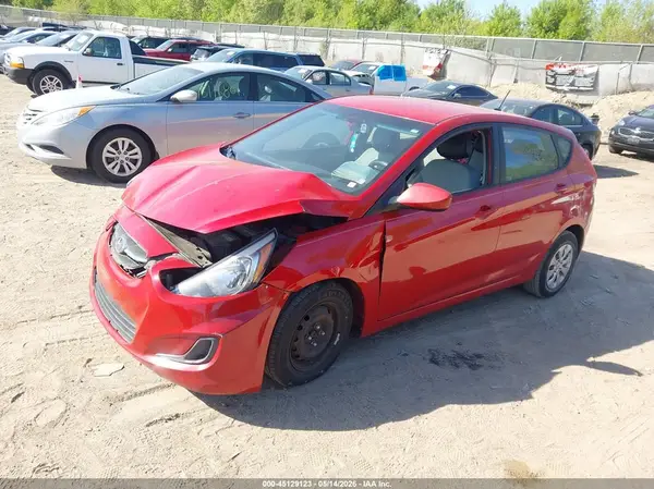 KMHCT5AE8GU238740 2016 HYUNDAI ACCENT - Image 2
