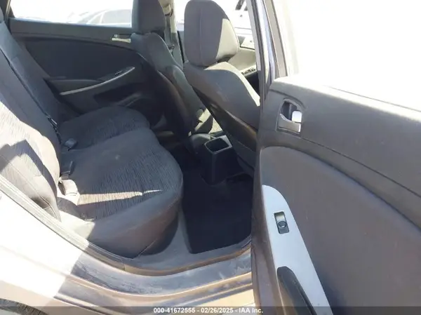 KMHCT5AE8GU247843 2016 HYUNDAI ACCENT - Image 8