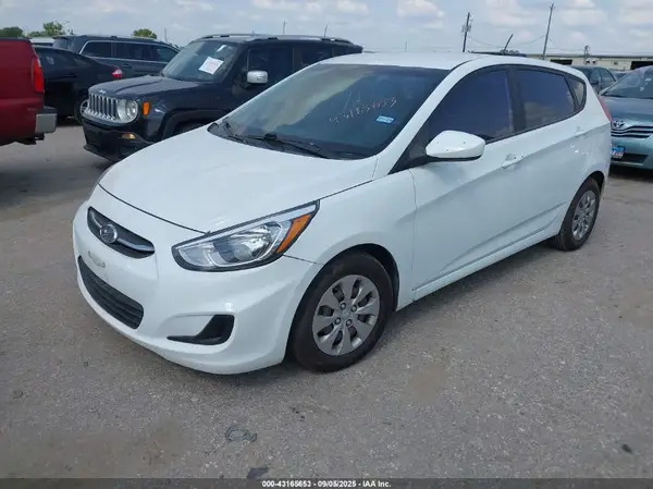 KMHCT5AE8GU251505 2016 HYUNDAI ACCENT - Image 2