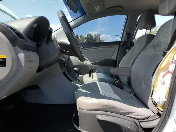 2016 HYUNDAI ACCENT auction photo 7