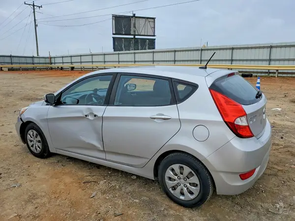 KMHCT5AE8GU275089 2016 HYUNDAI ACCENT - Image 2