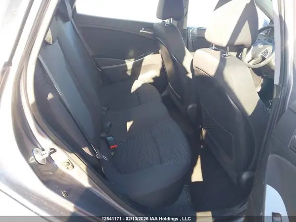 KMHCT5AE8GU279885 2016 HYUNDAI ACCENT - Image 8