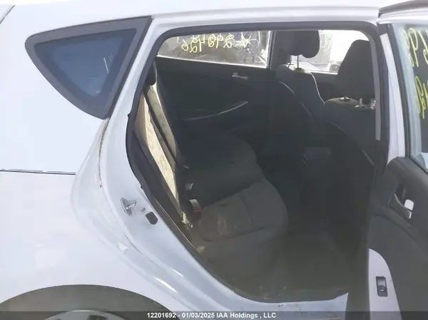 KMHCT5AE8GU292426 2016 HYUNDAI ACCENT - Image 8
