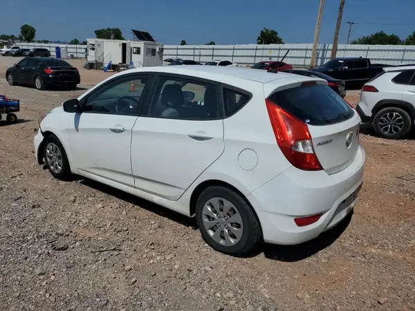 KMHCT5AE8HU301823 2017 HYUNDAI ACCENT - Image 2
