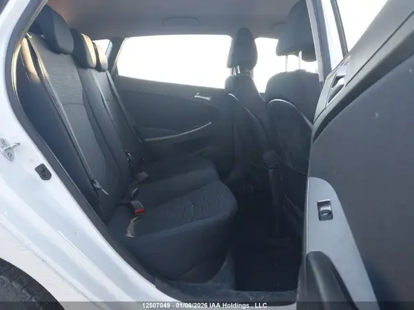 KMHCT5AE8HU304804 2017 HYUNDAI ACCENT - Image 8