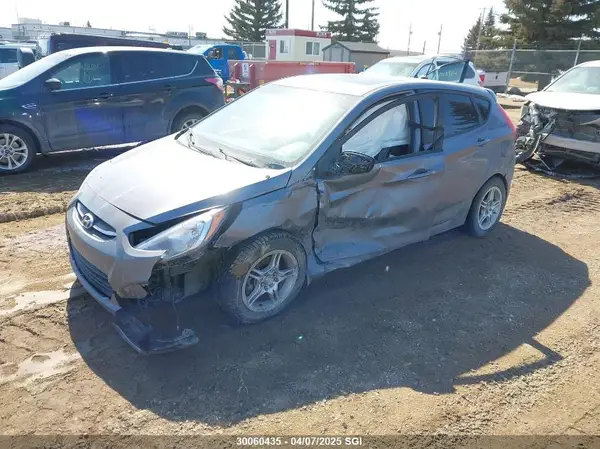 KMHCT5AE8HU311431 2017 HYUNDAI ACCENT - Image 2