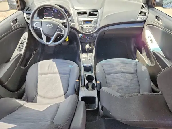 KMHCT5AE8HU321523 2017 HYUNDAI ACCENT - Image 8